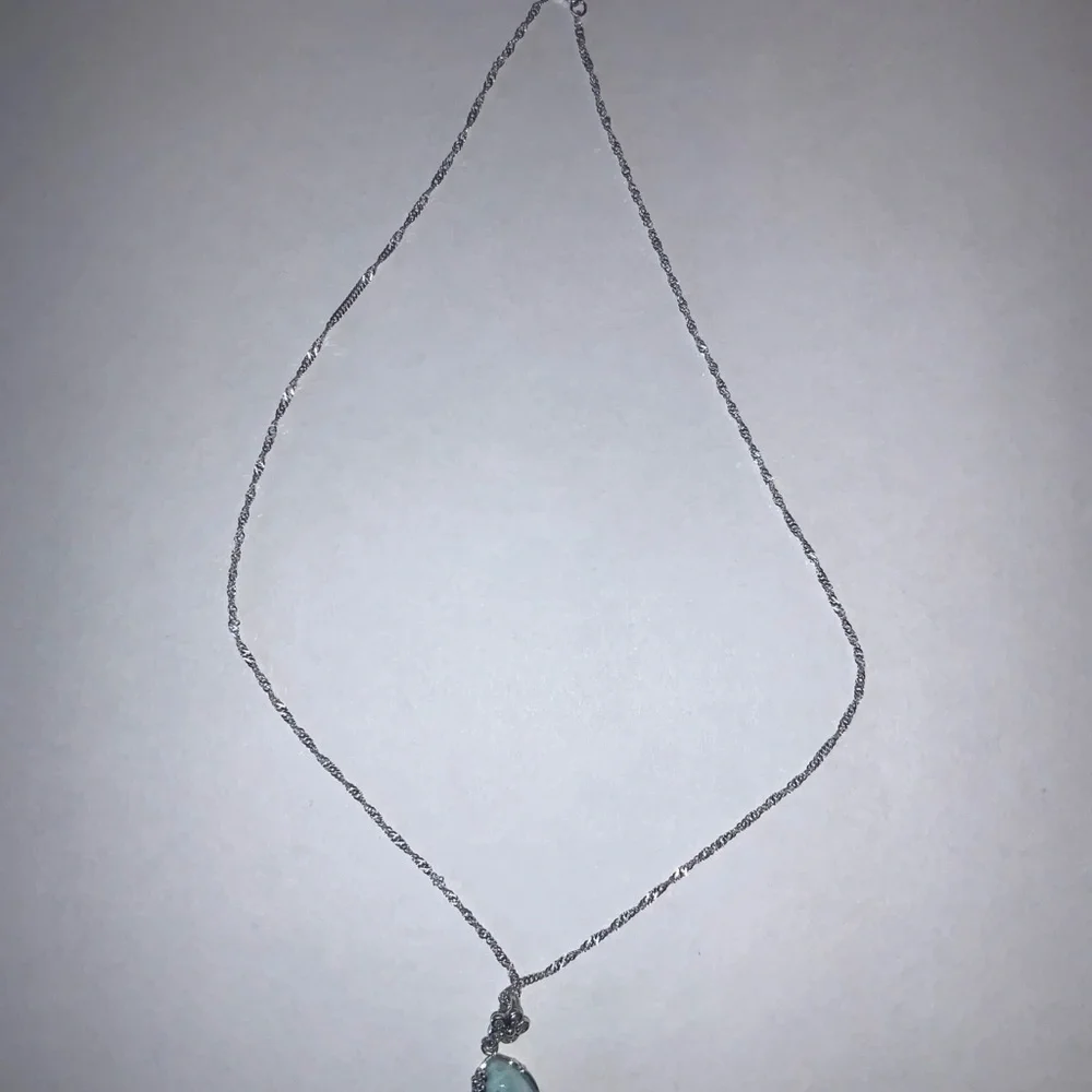 Floral drop pendant - Picture 4 of 5